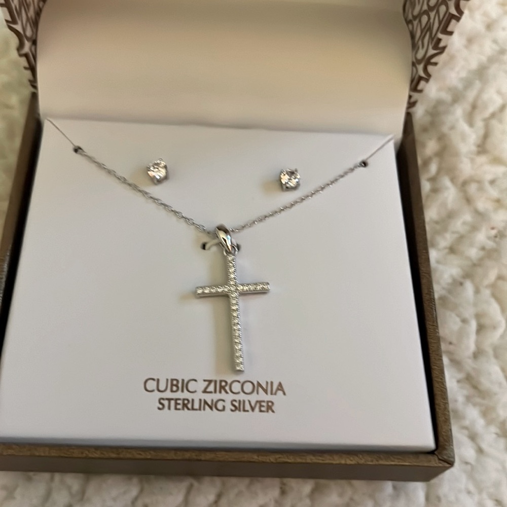 Cubic zirconia kross and earring set